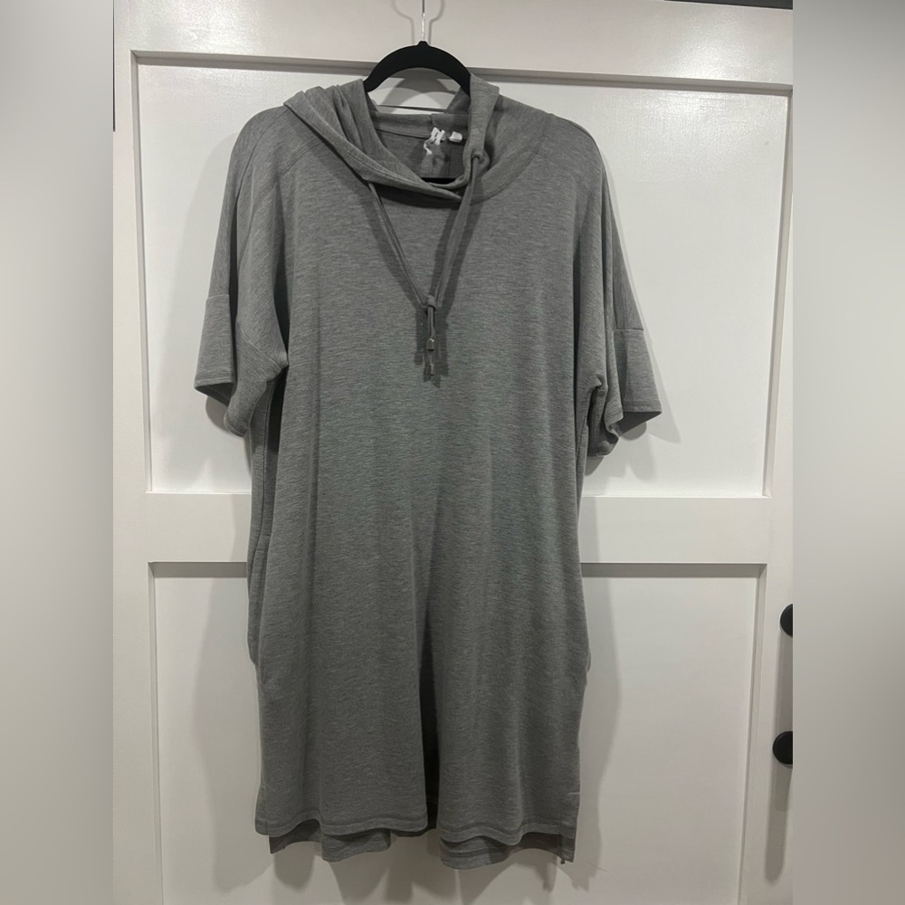 Cable & Gauge hoodie jogger dress with pockets